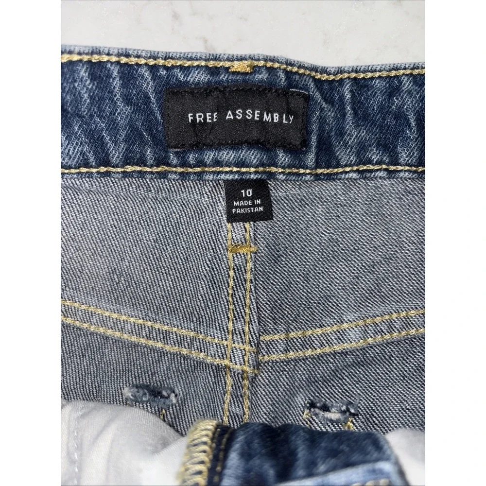 Free‎ Assembly Super High Rise Straight Jeans Womens 10 32x29 Raw Hem Distressed
